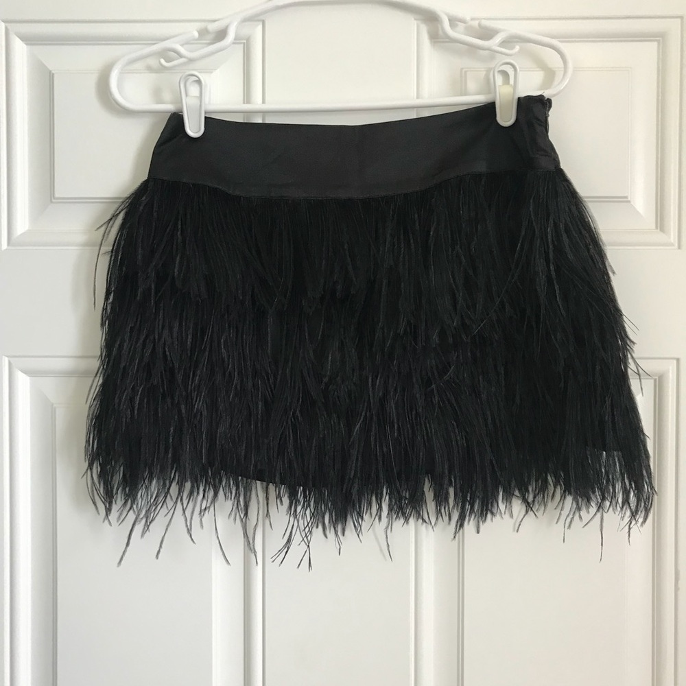 Feather skirt